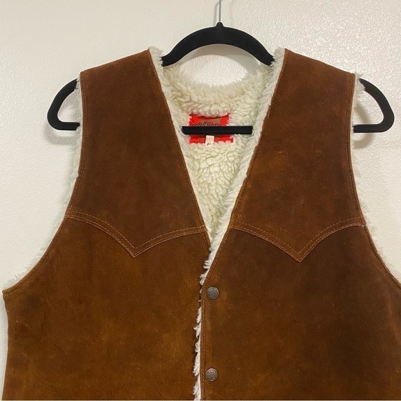 Pypsa Vest Mens size 44 Brown Suede Leather Sherpa lined Vest - Picture 2 of 14